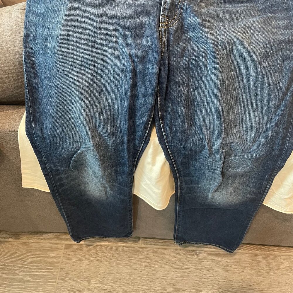 Gap 1969 Blue Jeans (32x30)